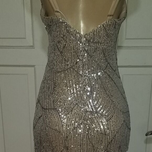 AARFAR Women Sequin Dress V-Neck Sleeveless Dress Mermaid Maxi Long NWT Small - Picture 10 of 14